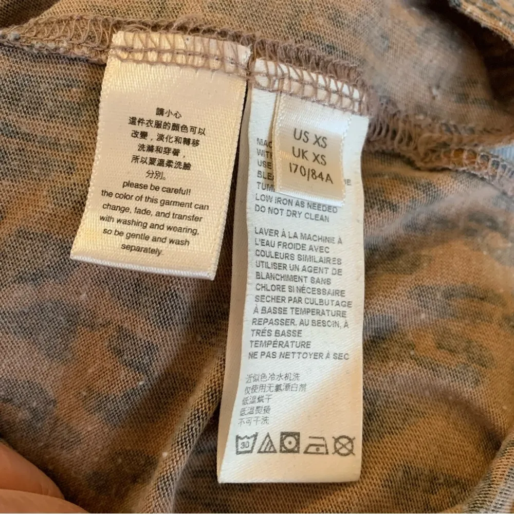 FREE PEOPLE Top shirt Womens Size XS Leopard Print Short Sleeves Casual - Image 9