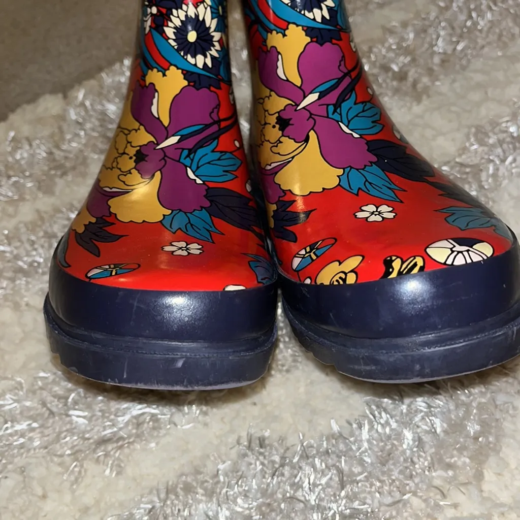 Sakroots rain boots size 10 - Image 8