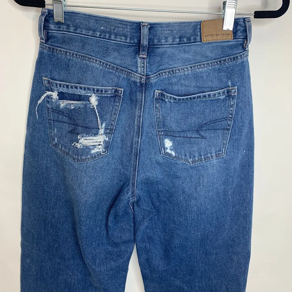 American Eagle Relaxed Mom Jean Distressed Sz 4 - Image 8