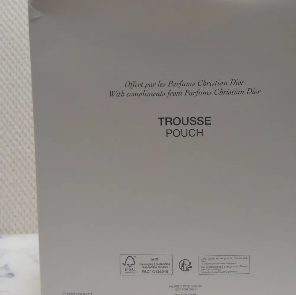 Dior Cream Drawstring Bucket Trousse Pouch Cosmetic Bag - Image 11