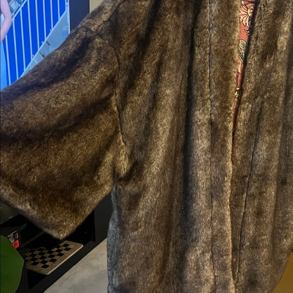 Zara Brown NWT Reversible Faux Fur Jacket size Medium - Image 3