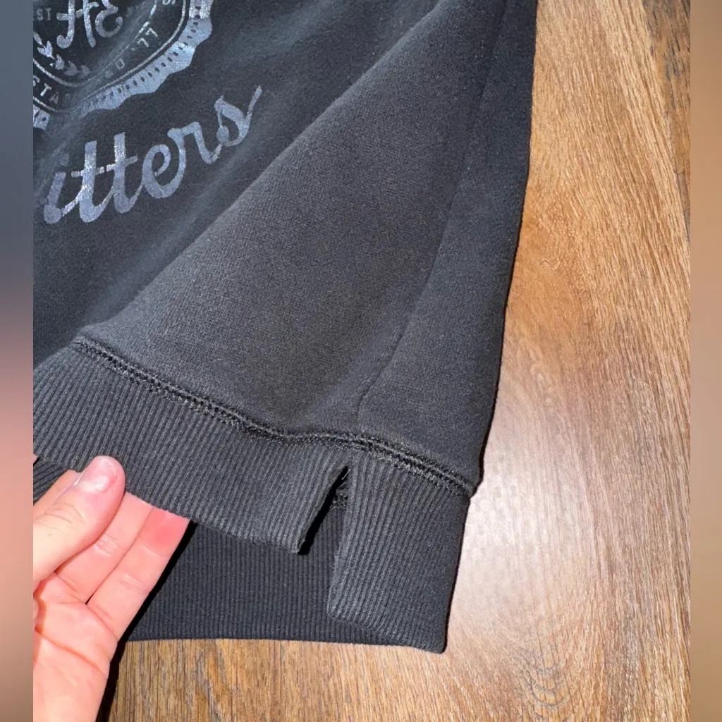 American Eagle Outfitters Black Crew Neck Sweater - Image 5