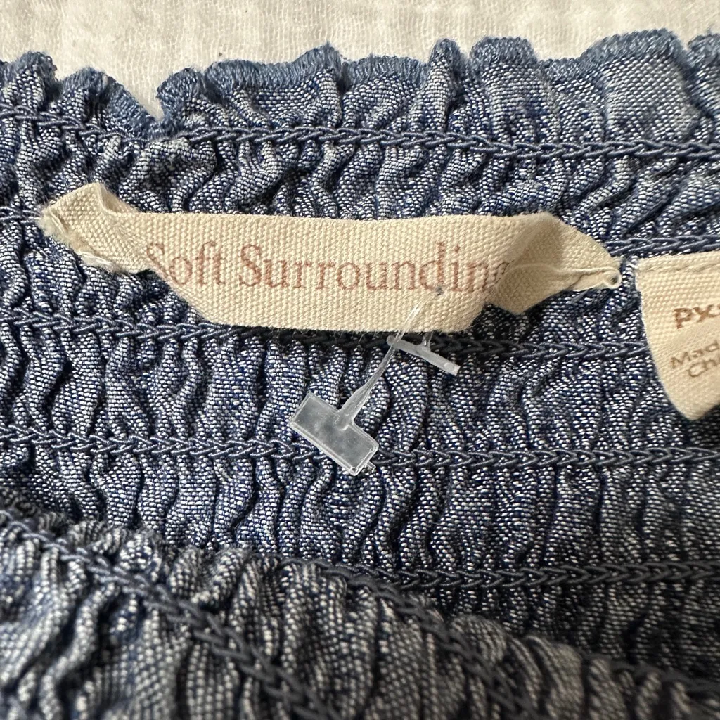 Soft Surroundings sleeveless denim shirt; stretchy; distressed; size petite XS - Image 2