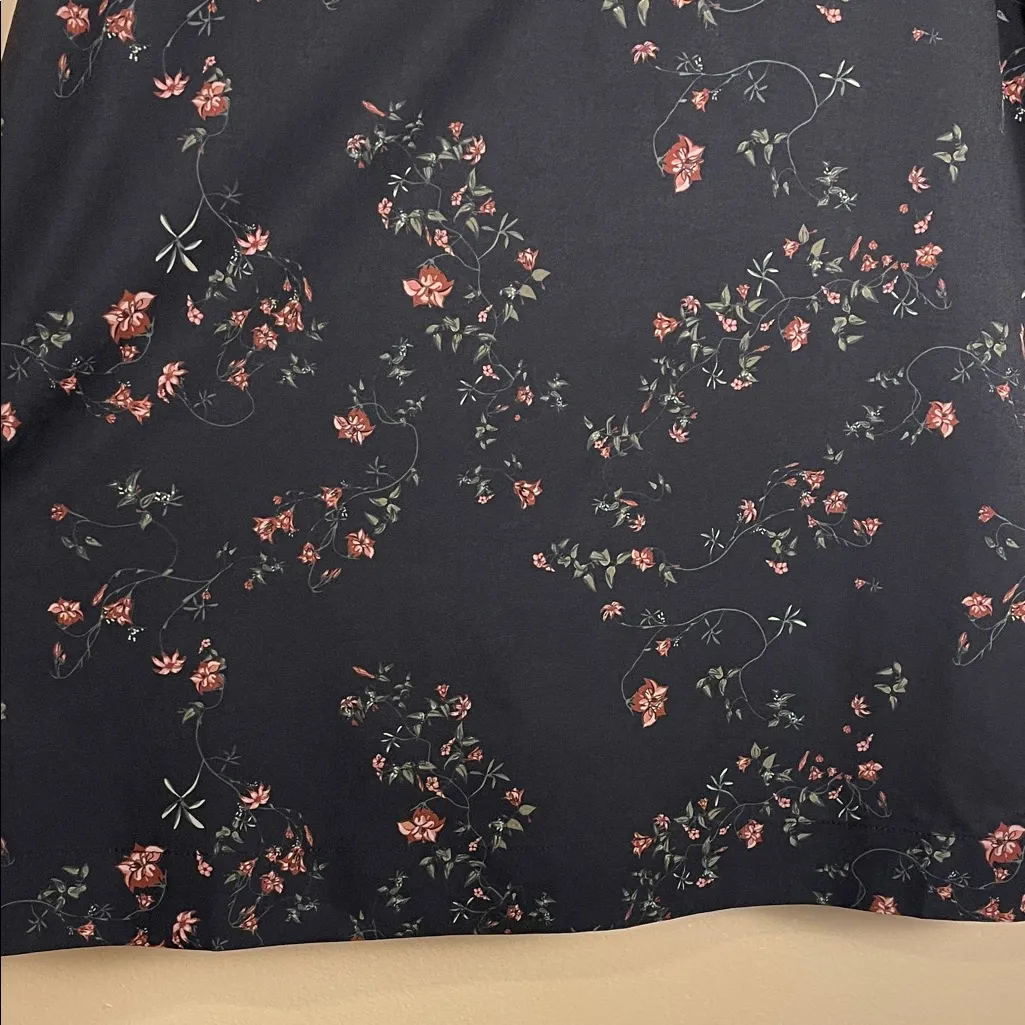 Frank And Oak Women’s Floral Black Pink Green White V - Image 3