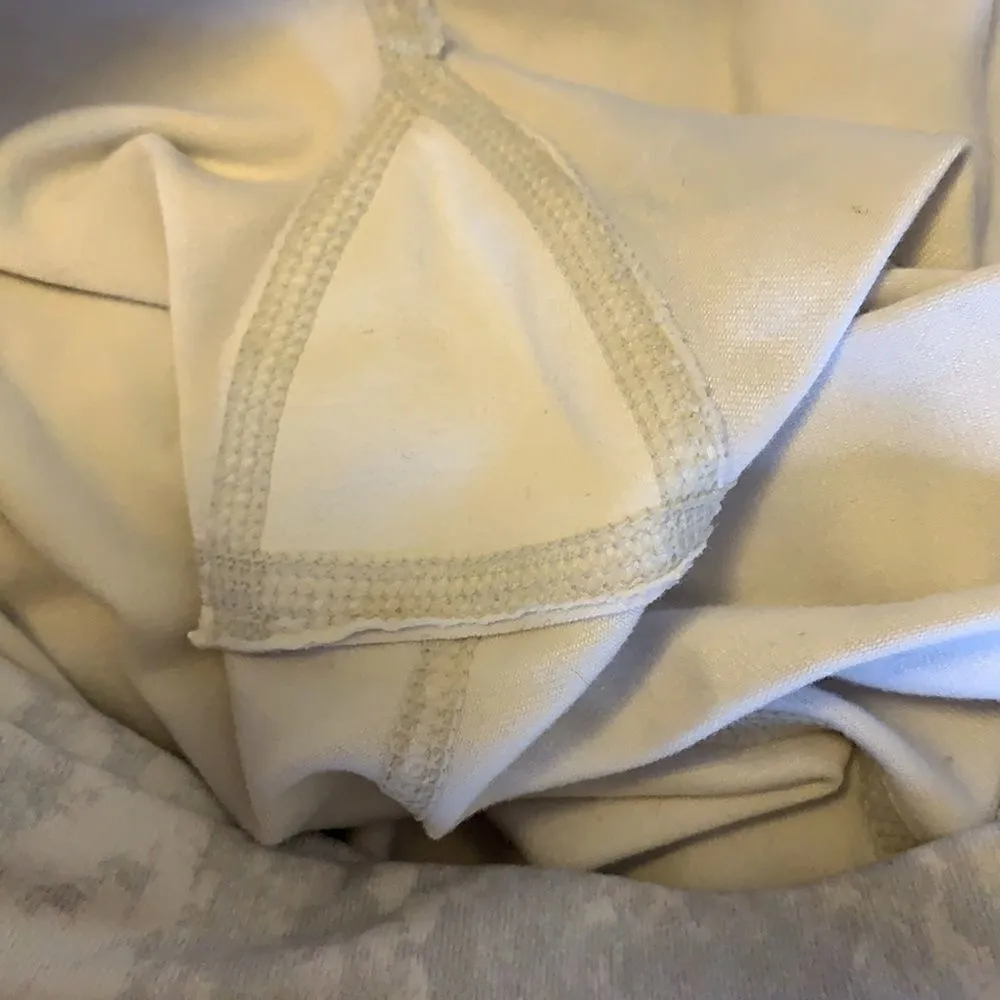 Nwot Alo Yoga airbrush white python print sz xs - Image 8