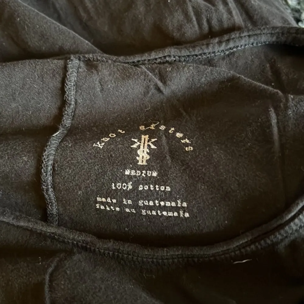 Knot sisters medium black top - Image 6