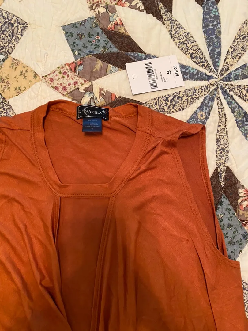Forever 21 Orange Plunge Neckline Shirt - Image 4