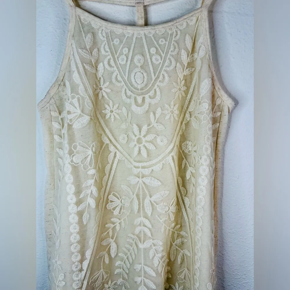 Rewind Women’s Small Ivory Embroidered Tank Top Boho Sleeveless Floral Detail - Image 5