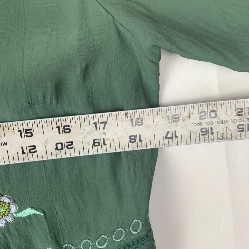 Soft Surroundings size medium floral embroidery Green Blouse 3/4 sleeve pink was - Image 8