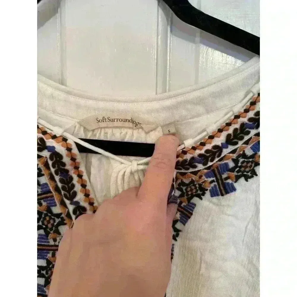 Soft Surroundings Embroidered Boho Blouse‎ size S EUC - Image 3