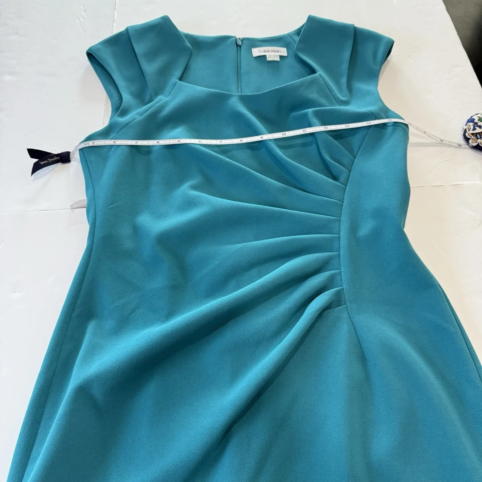 Calvin Klein Teal Side‎ Ruched Horseshoe Neck Sleeveless Crepe Sheath Dress 6 - Image 9