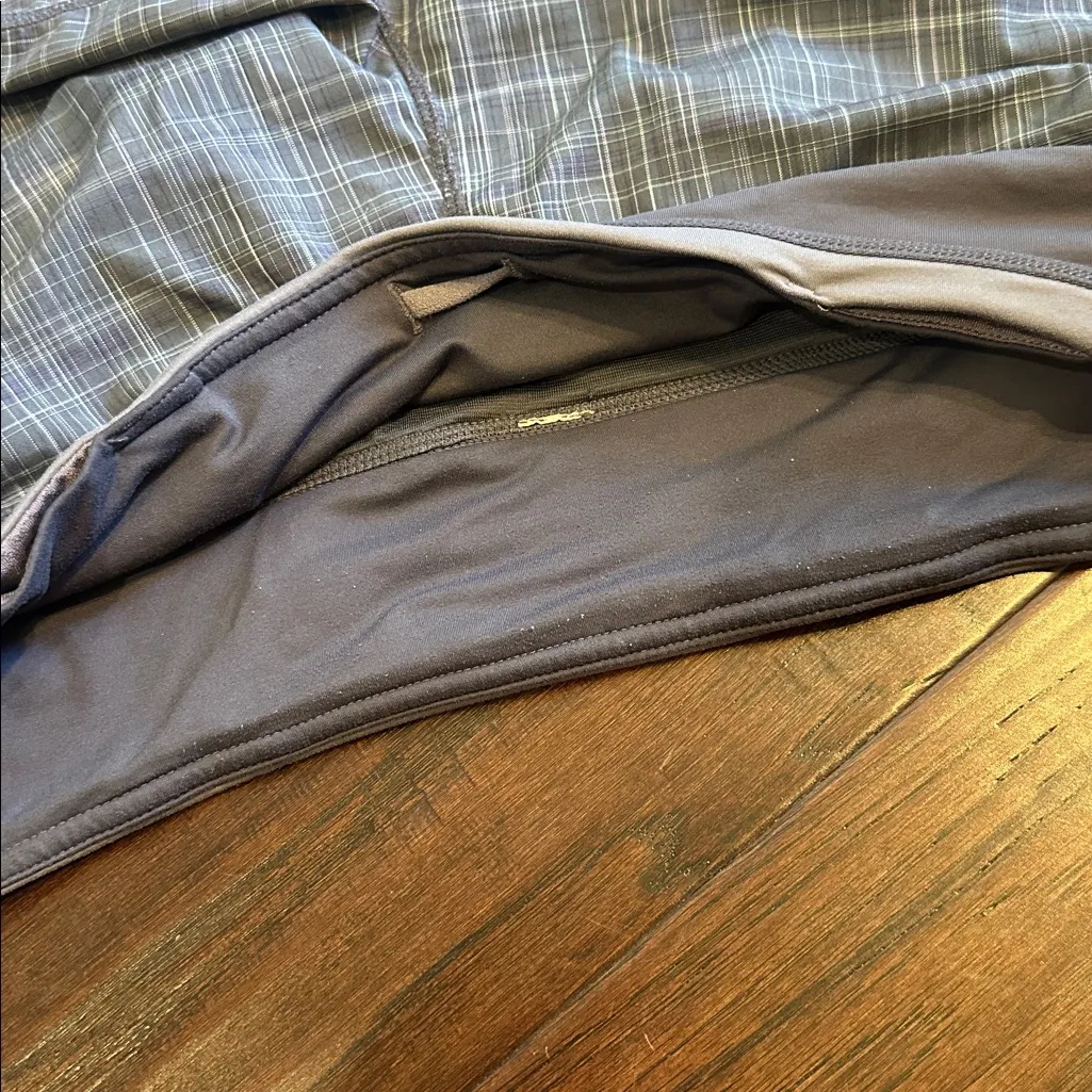 Lululemon Shorts Size 10 Grey Plaid - Image 9