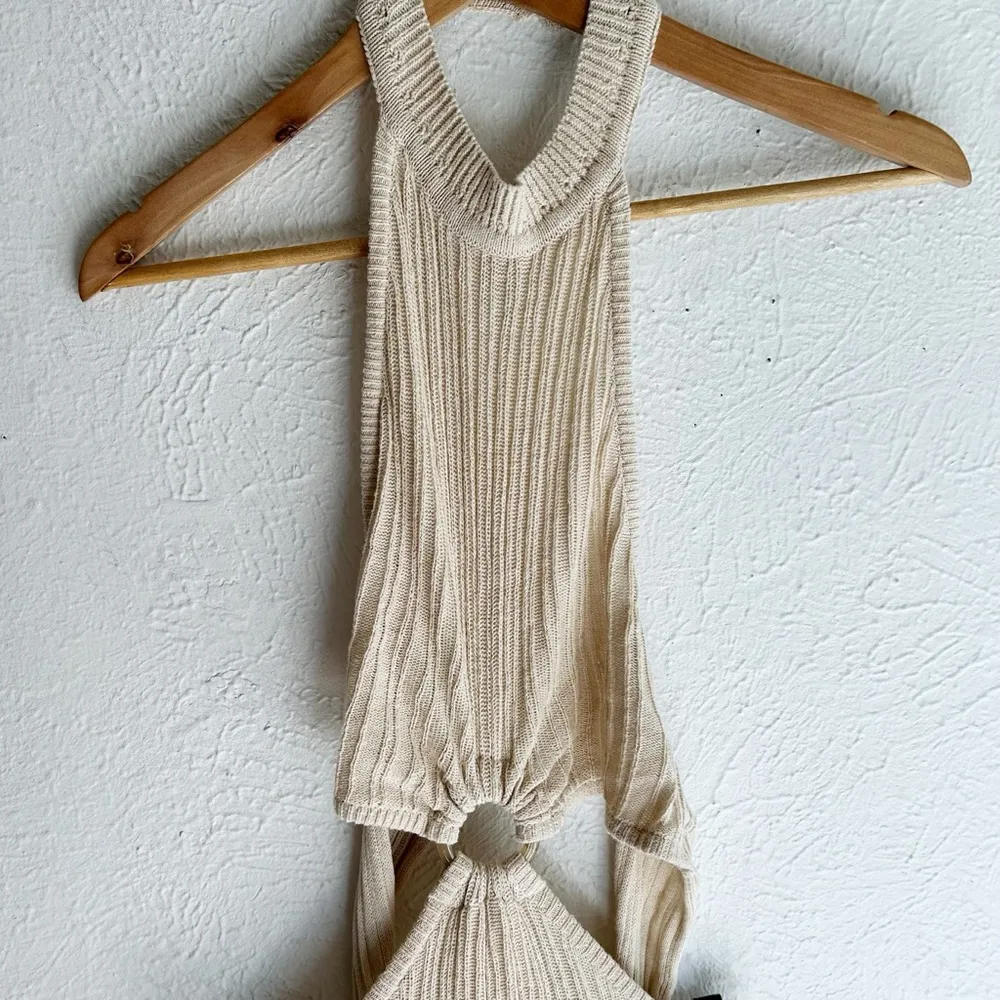 L'ACADEMIE Magnolia Linen Midi Dress in Tan Halter Open Back Sz Small - Image 4