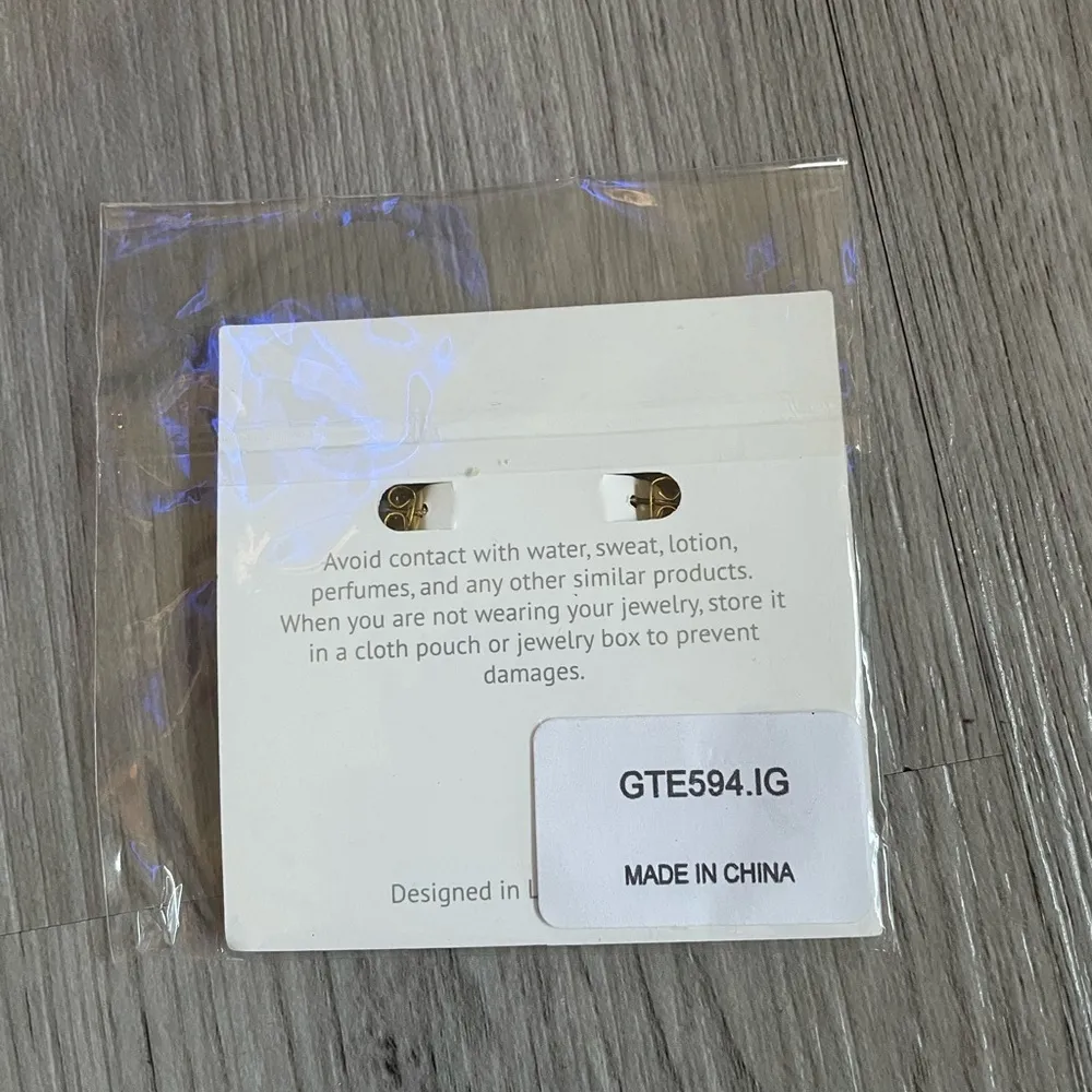 ETK by Ettika 18K Gold Plated Crescent Moon Double Layered Hoop Earrings - Image 4