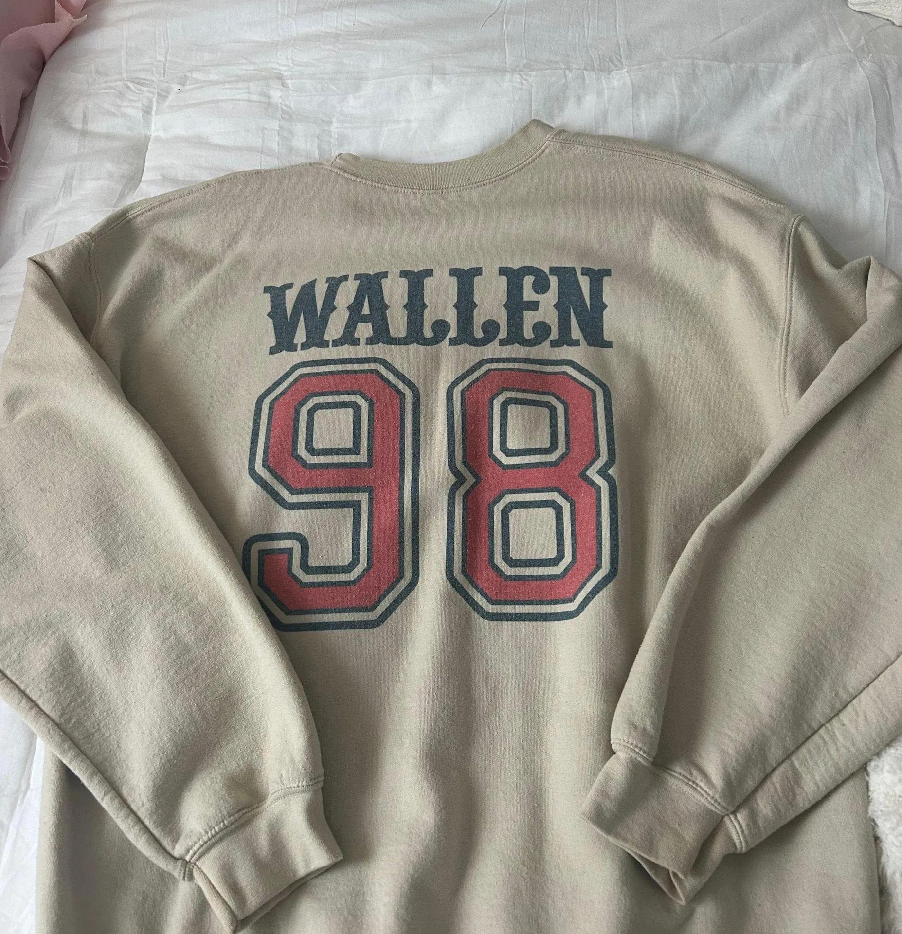 Morgan wallen hoodie Size L - Image 2