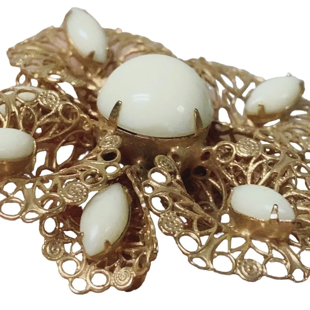 Vintage MCM Filigree Milk Glass? Goldtone Pin Brooch- FLAWED - Image 7