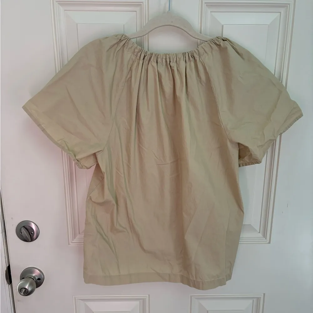 J.Crew Tan Poplin Short Sleeve Cinched Keyhole Neck Blouse Size Medium - Image 8