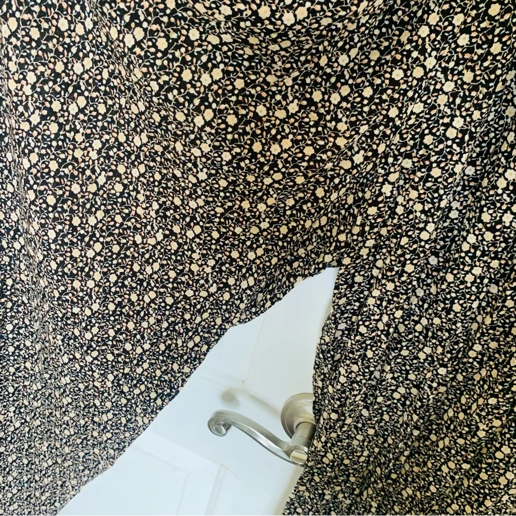 Blue Rain Boutique Brand Black & Tan Floral High Mock Neck Jumpsuit | Size: M Size M - Image 6