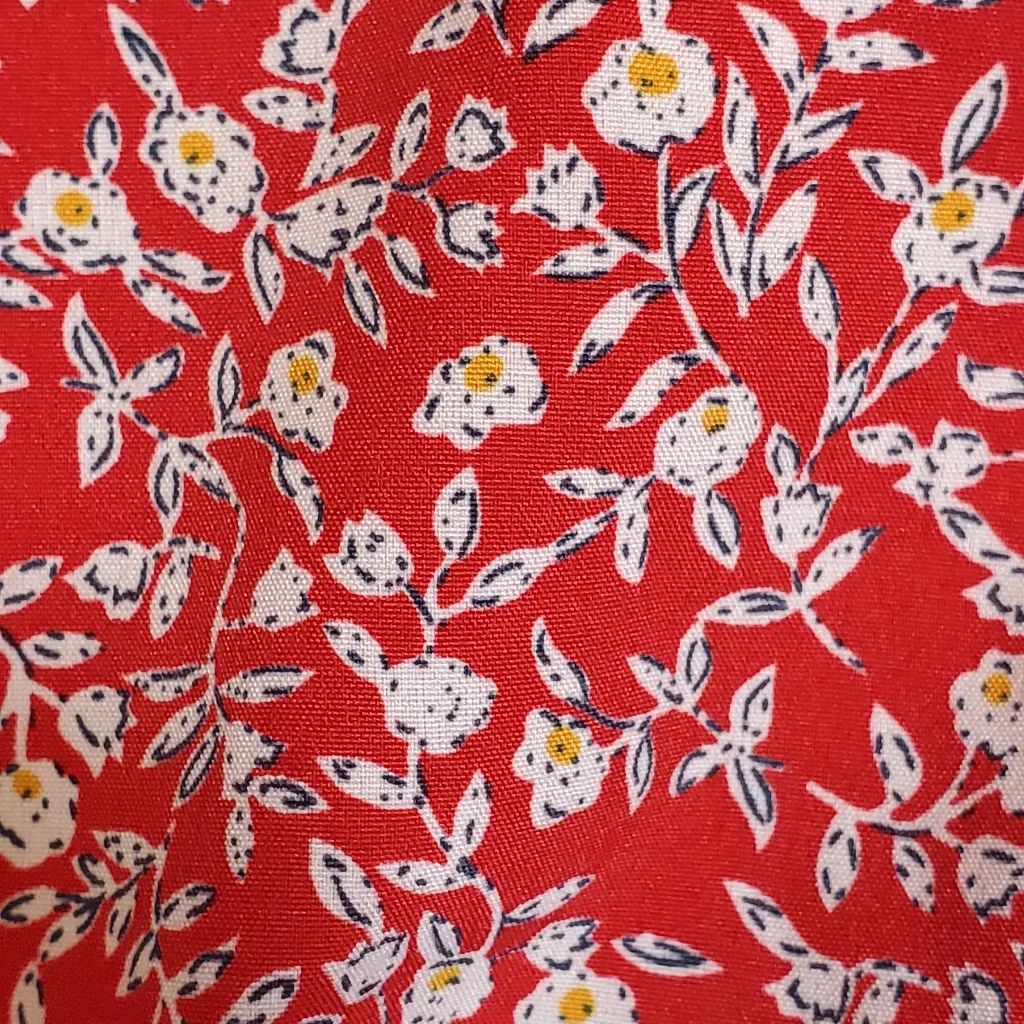Shein‎ Ditsy Floral Ruffle Trim Wrap Knot Skirt Red and White Size L - Image 4