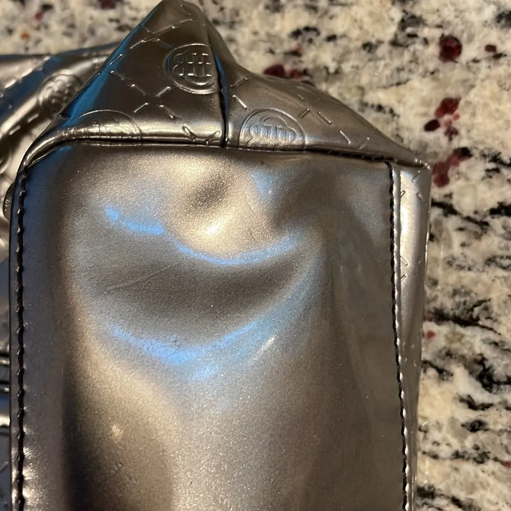 Dana Buchanan silver embossed large zippered tote bag - Image 12