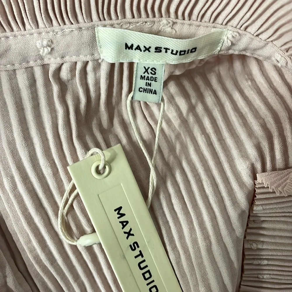 Max Studio Blush Crepe Clip Dot Blouse - Image 6