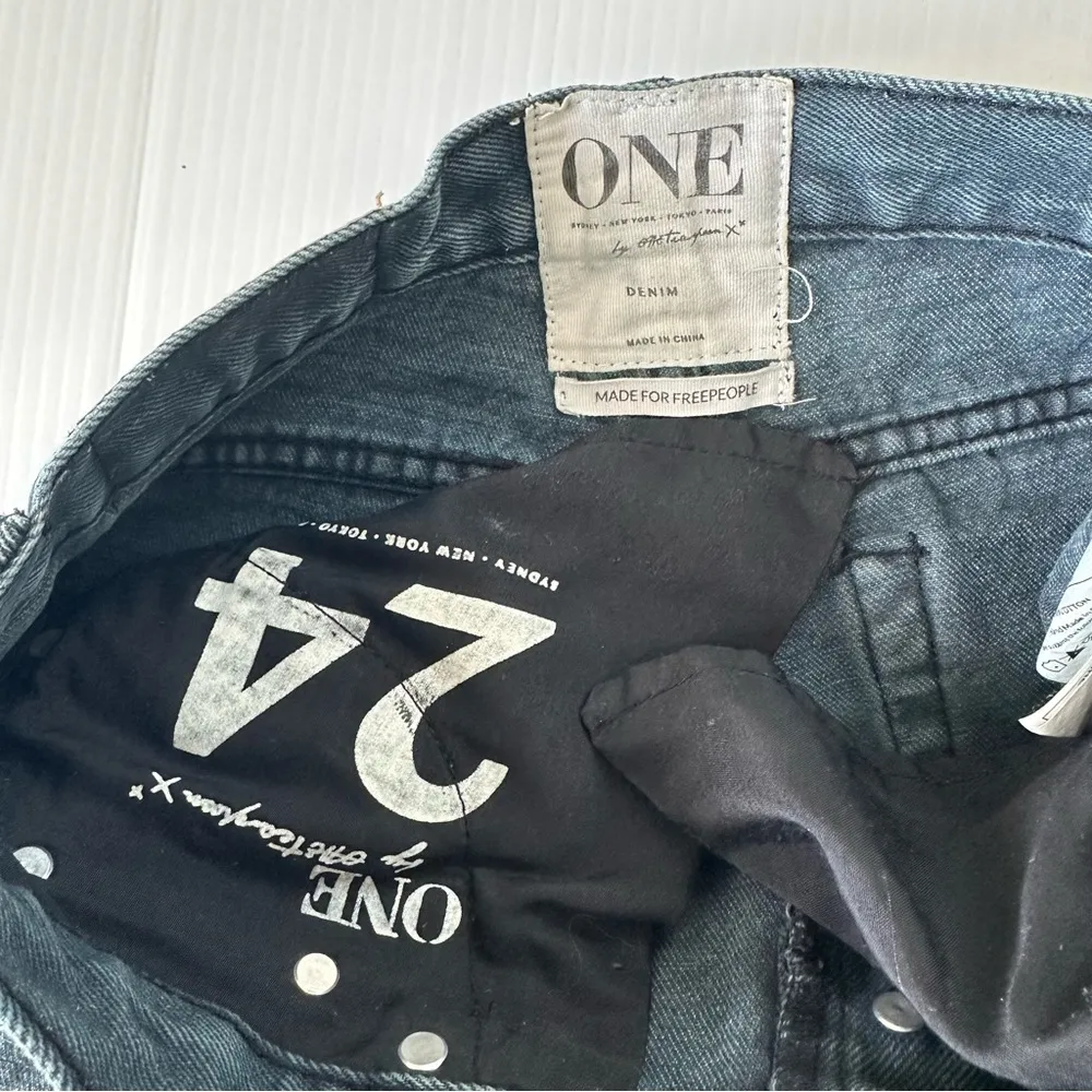 One Teaspoon x Free People Bandits Distressed Washed Black, 24 - Image 5