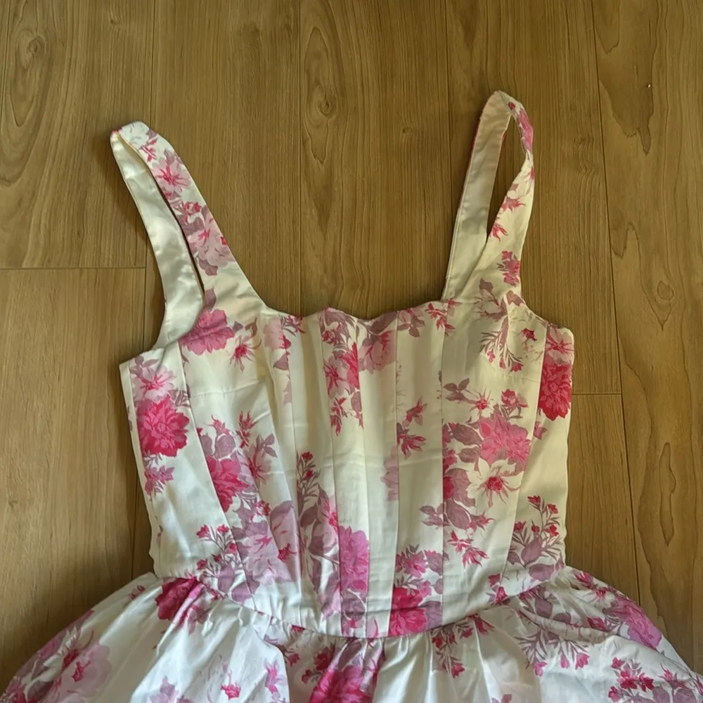 New Arrivals - Image 3