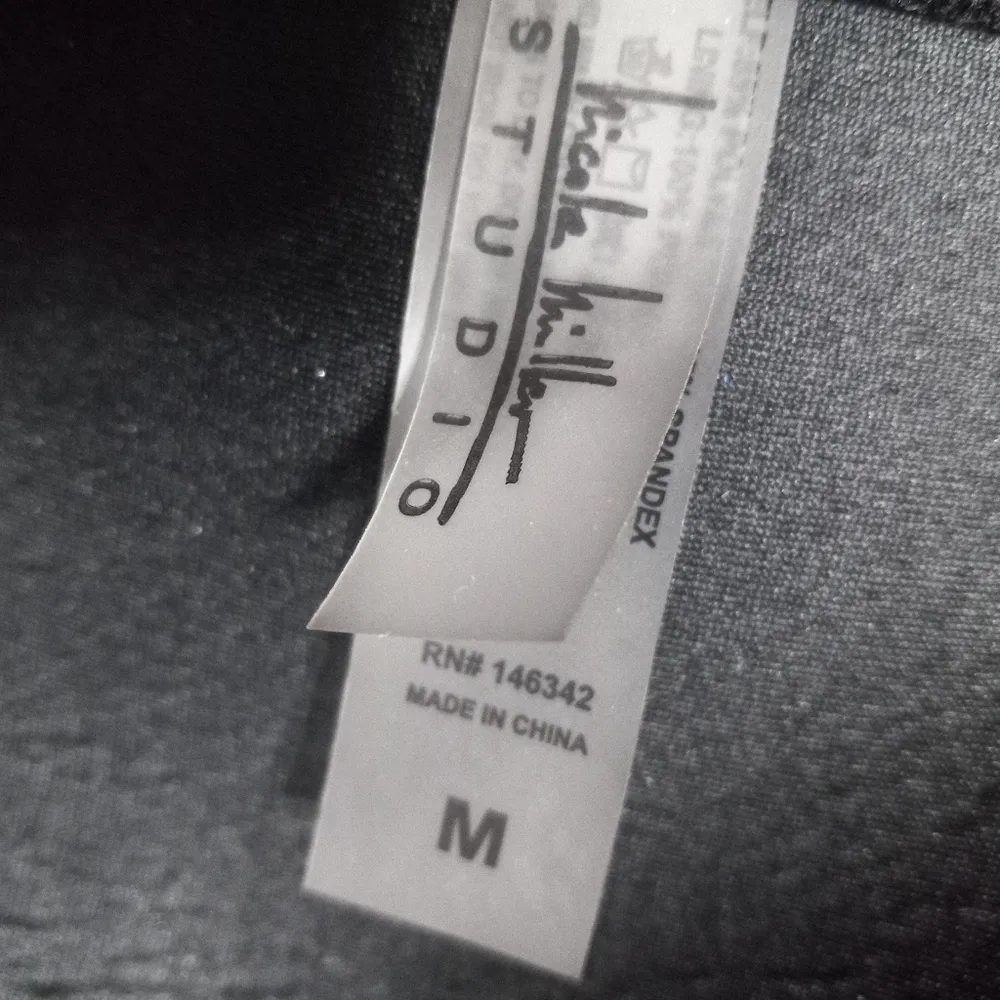 Nicole Miller M Pinup Roses Twisted Top Ruched Side One Piece Swim Suit - Image 11