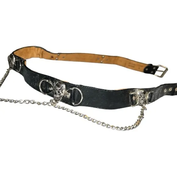Black leather belt with goth skull and chain design… unisex Gray - Image 5