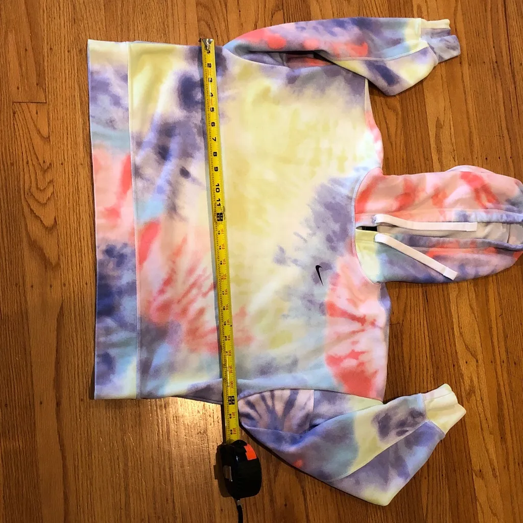 Nike Dri-FIT Get Fit
Women's Tie-dye Pullover Training Hoodie, M - Image 8
