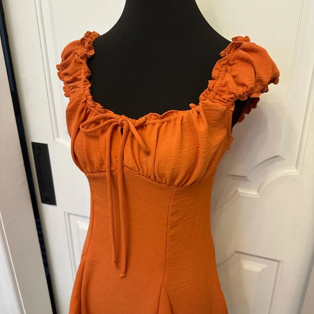 Urban Outfitters Orange Ruffled Mini Dress Gathered Bust Bow Dress NWOT - Image 4