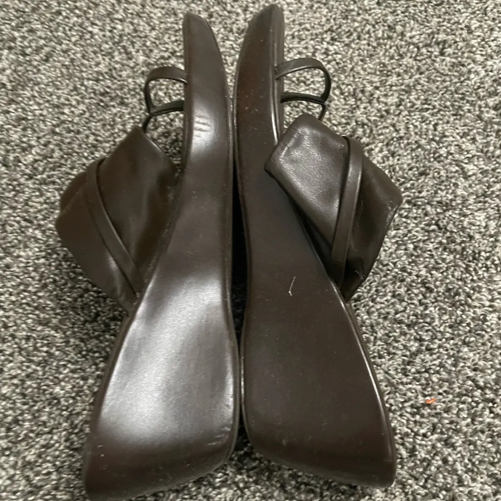 No Boundaries Brown Wedged Sandals 11 - Image 5