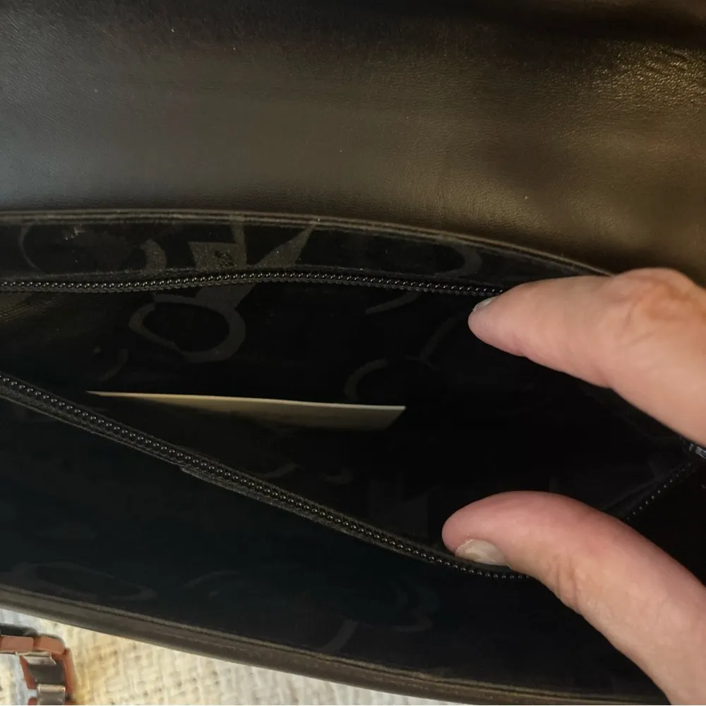 Salvatore Ferragamo Black and Brown Shoulder Bag - Image 8