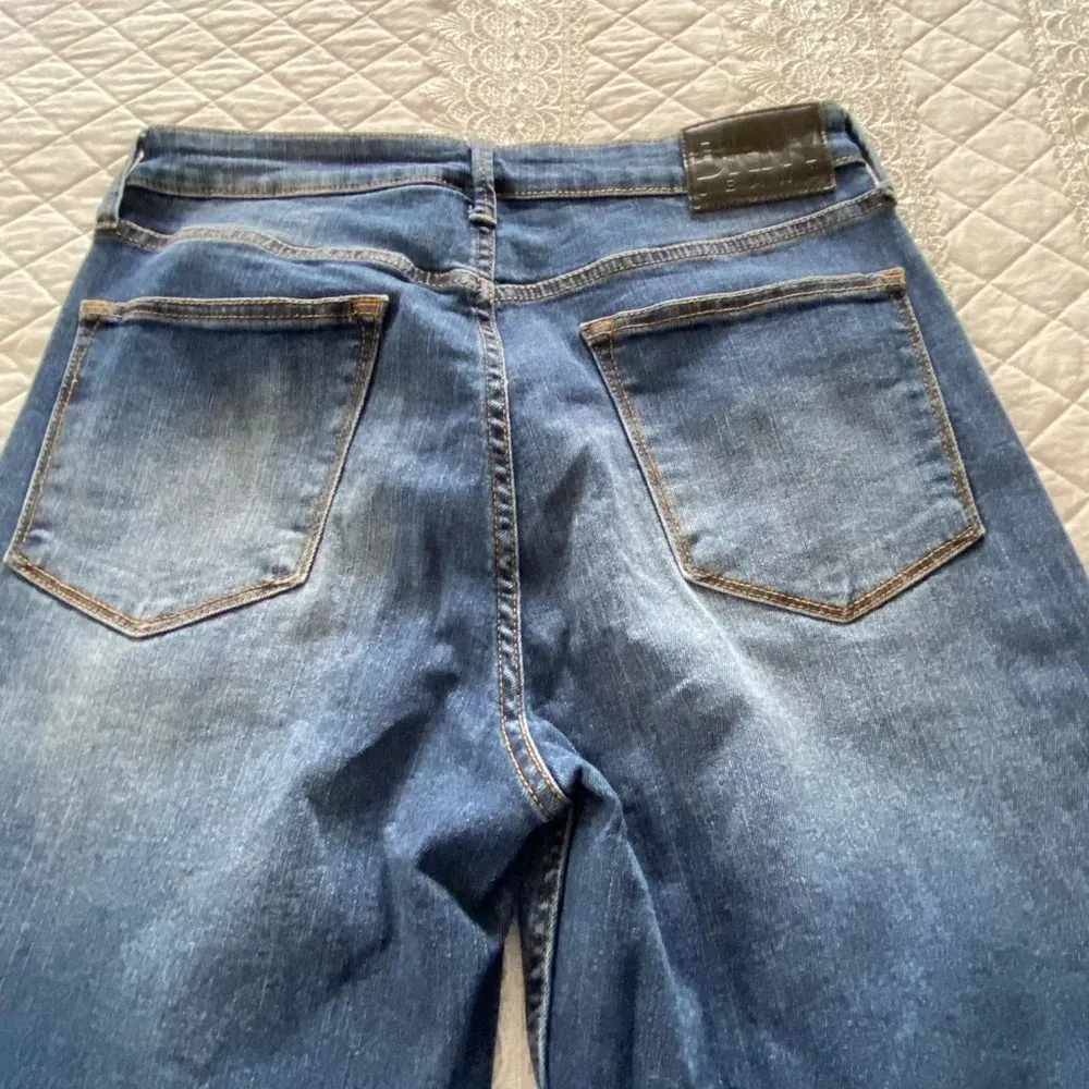 DKNY Waverly Straight Leg High Waisted Jeans Dark Wash Size 6 - Image 14