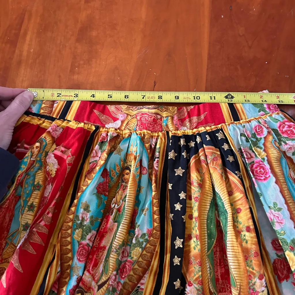 Virgin Mary of Guadalupe rockabilly skirt with pockets Size Medium - Image 7