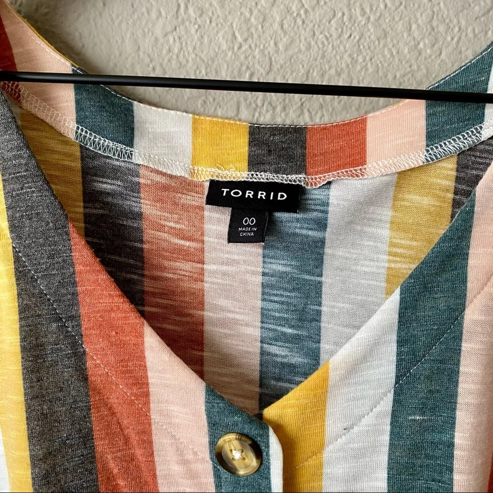 Torrid  Tie Front Crop Tee - Image 4