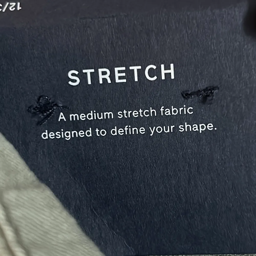 New Gap Women’s Denim Olive Green Mid Rise Stretch Legging Pant Jean Size 12/31 - Image 8