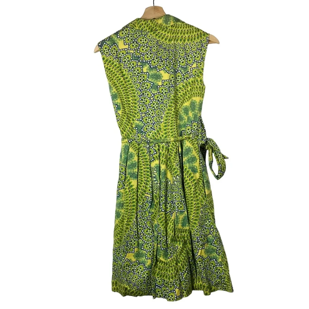 green emerald velvet dress Retrofete Ellen Dress in Dark Green main image 0