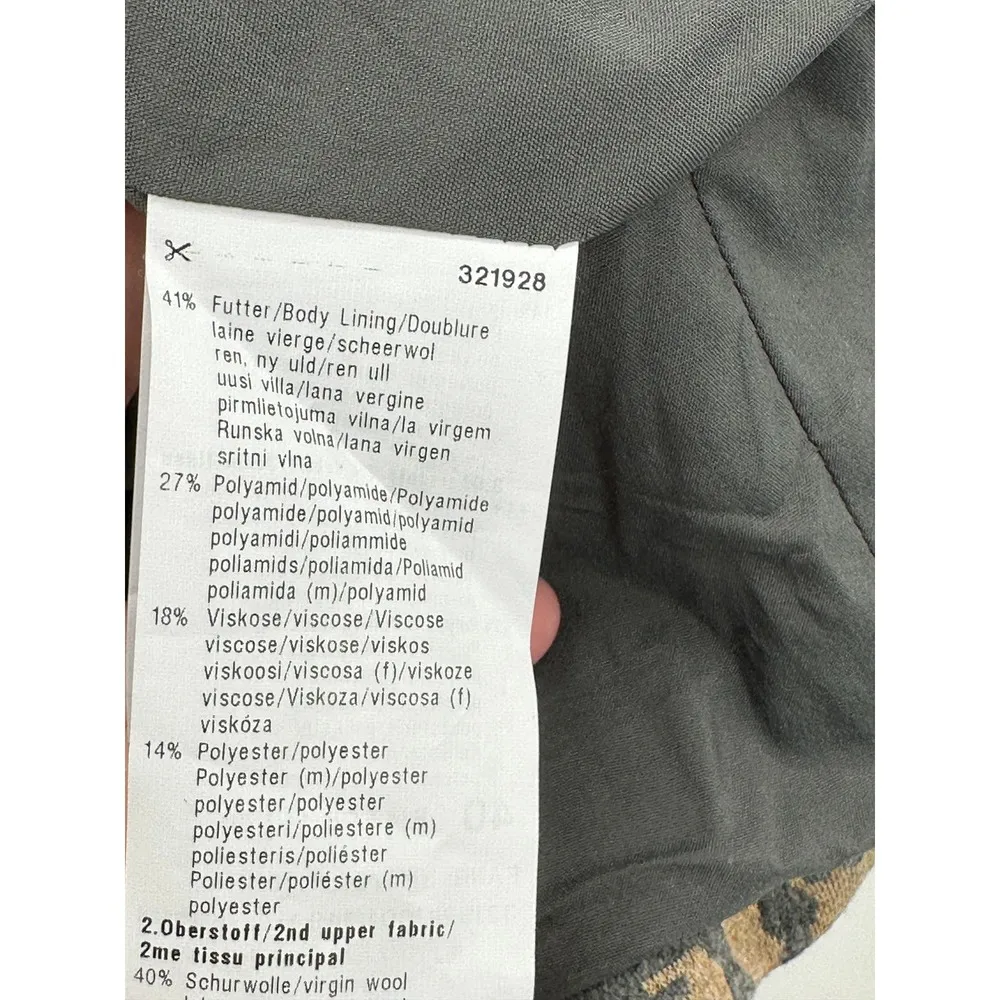 Basler Grey Ombre Animal Print Zip Up Sleeveless Vest Women's Size M - Image 6