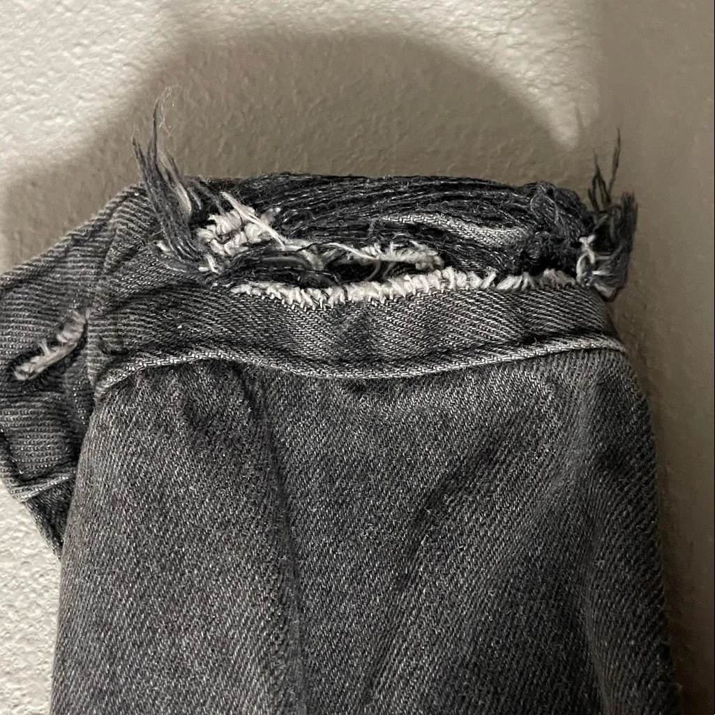 Buddy Love Distressed Denim Jacket
Medium Jean Trucker Gray - Image 5