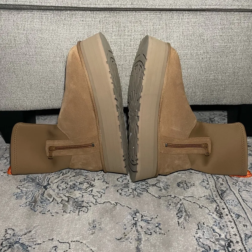 UGG Classic Dipper Boot in Chestnut - Image 8