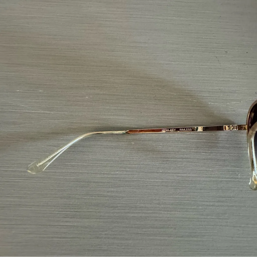 Quay Gold and Black Aviator Sunglasses - Image 9