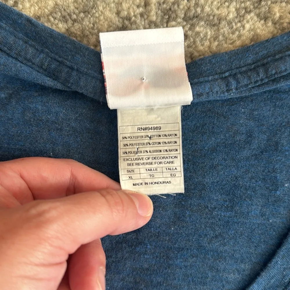 5th & Ocean Chicago Cubs Deep V-Neck Shirt - Image 3