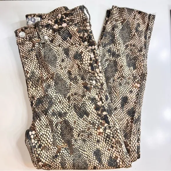 FREE PEOPLE High Rise Snakeskin Print Cropped Skinny‎ Jeans Size 29 - Image 3