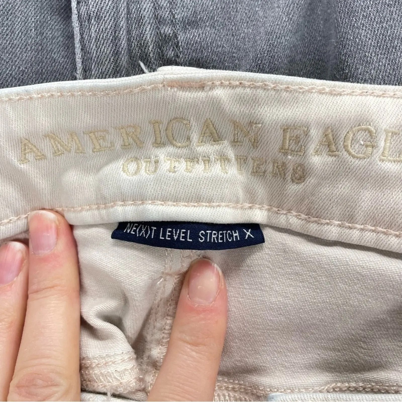 American Eagle Tan Distressed Skinny High Rise Jeans Womens 10 Denim Zip Fly - Image 10