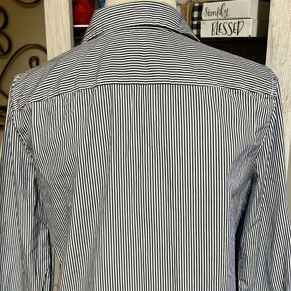 J. Crew long sleeve striped blue and white Women’s Size S - Image 4