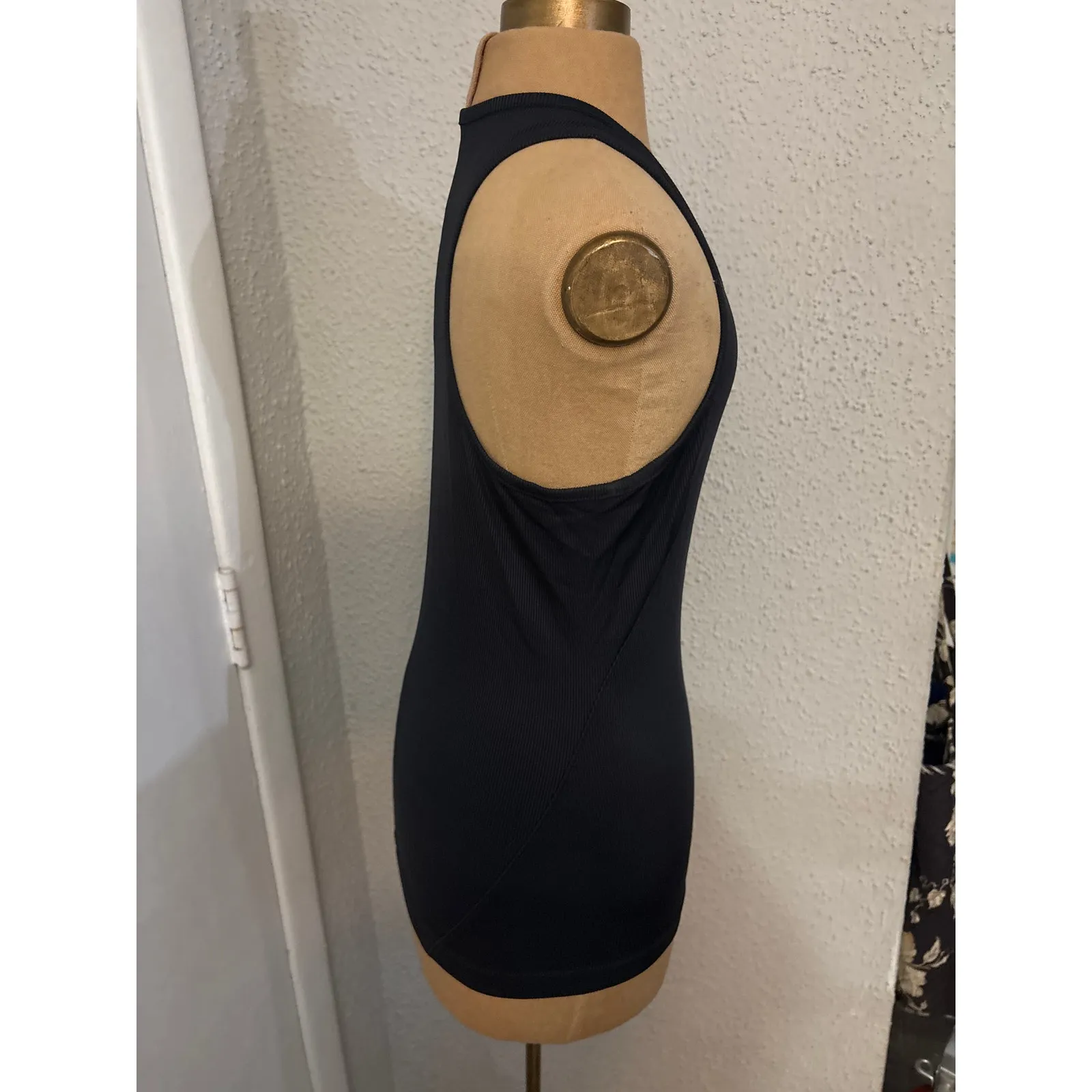 Road Runner Ribbed Racerback Sports Tank M Athletic Athleisure Activewear Casual Black Size M - Image 4