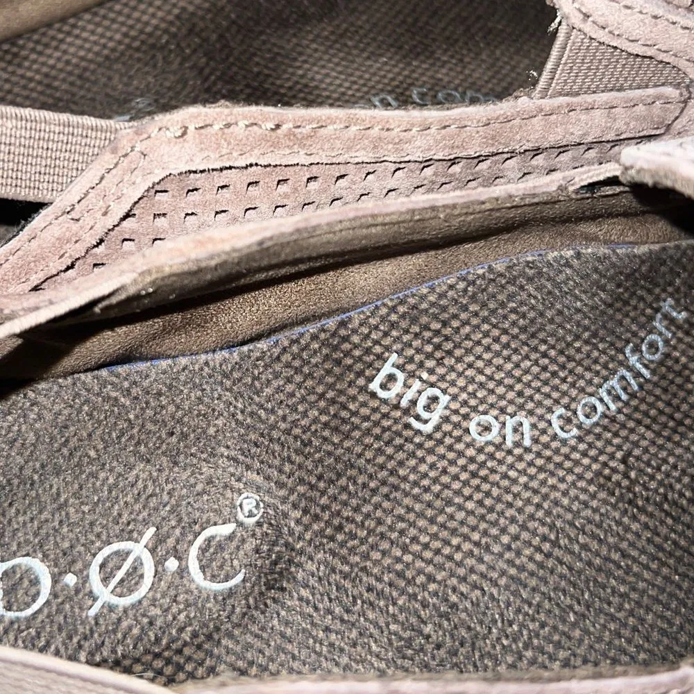B.O.C. Tan suede slip on shoes size 7 - Image 5