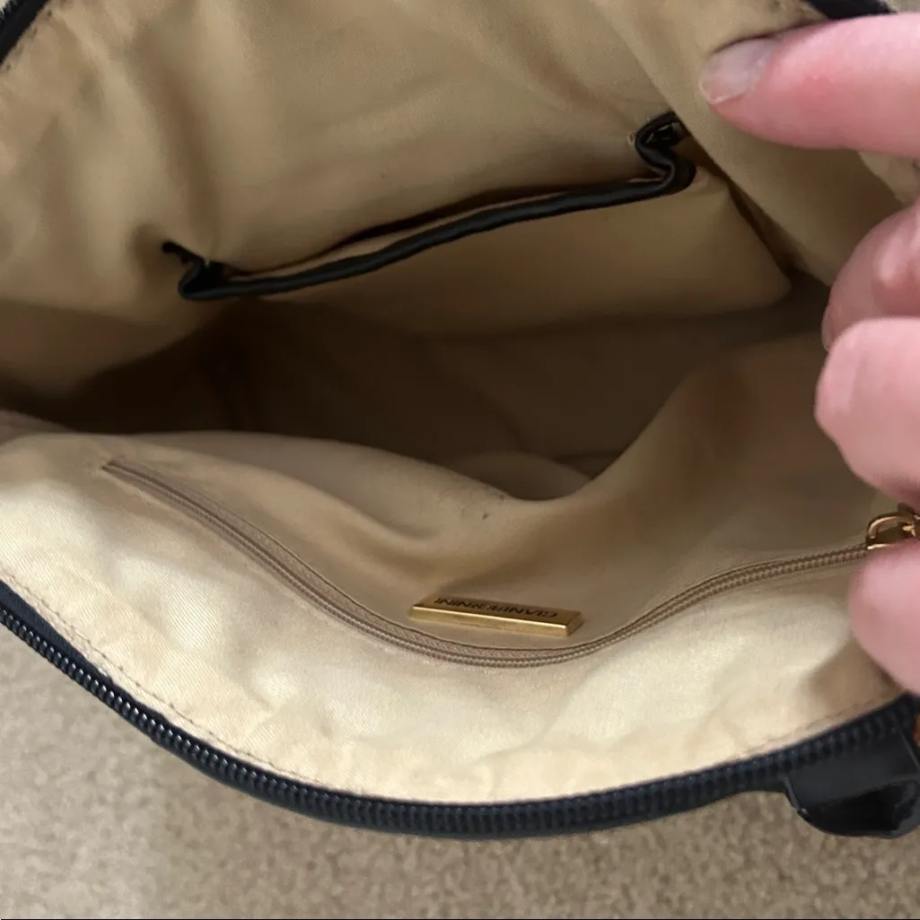 Gianni Bernini Black Faux Leather Ostrich Embossed Purse - Image 6