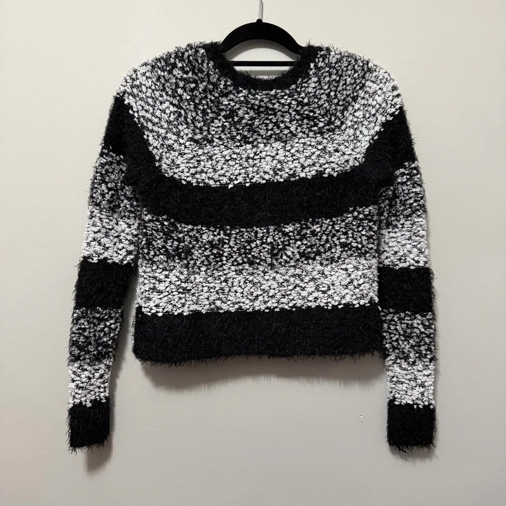 Eyeshadow Black and White Striped Eyelash Popcorn Crewneck Crop Sweater Size S - Image 6